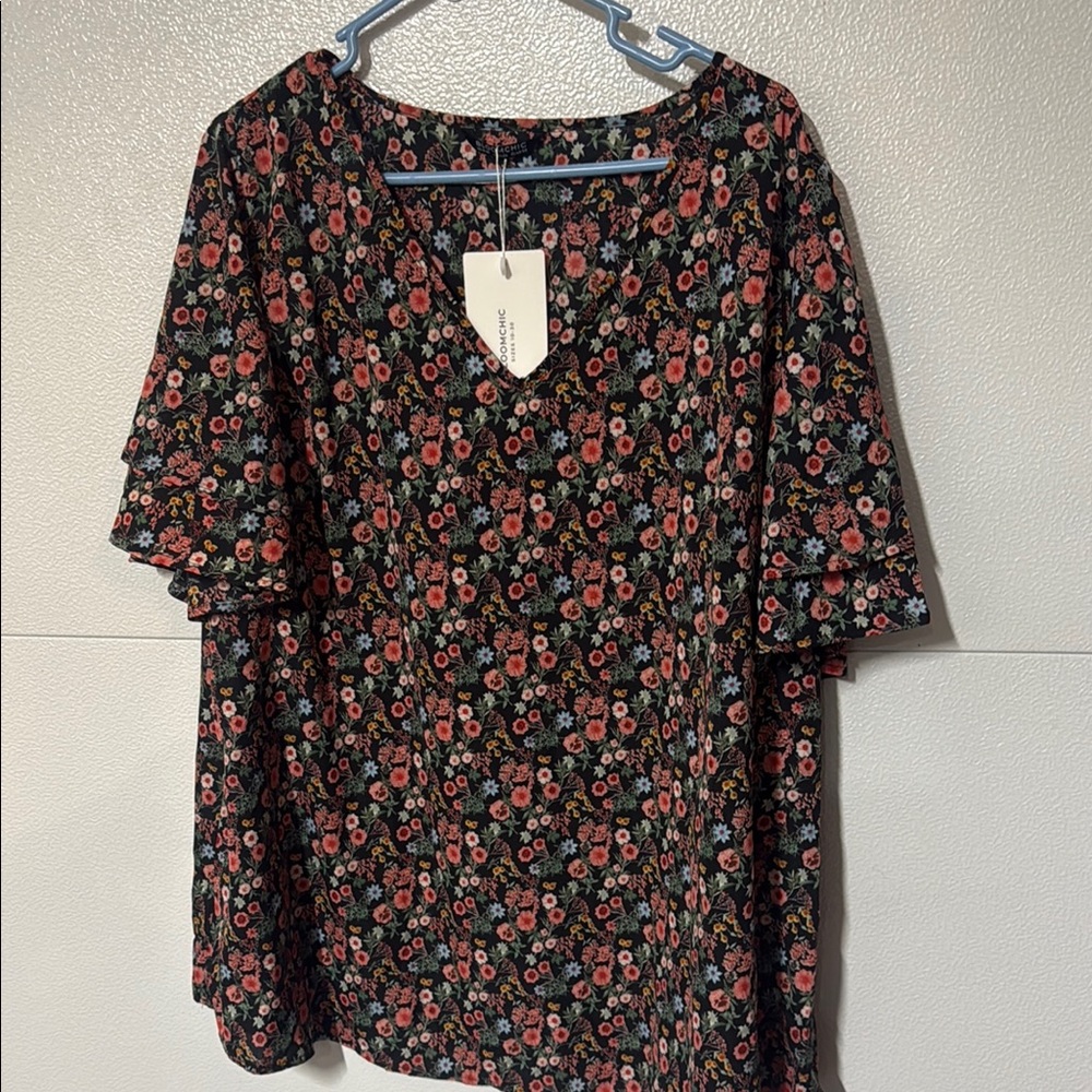 BloomChic Relaxed Black and Red Floral Blouse